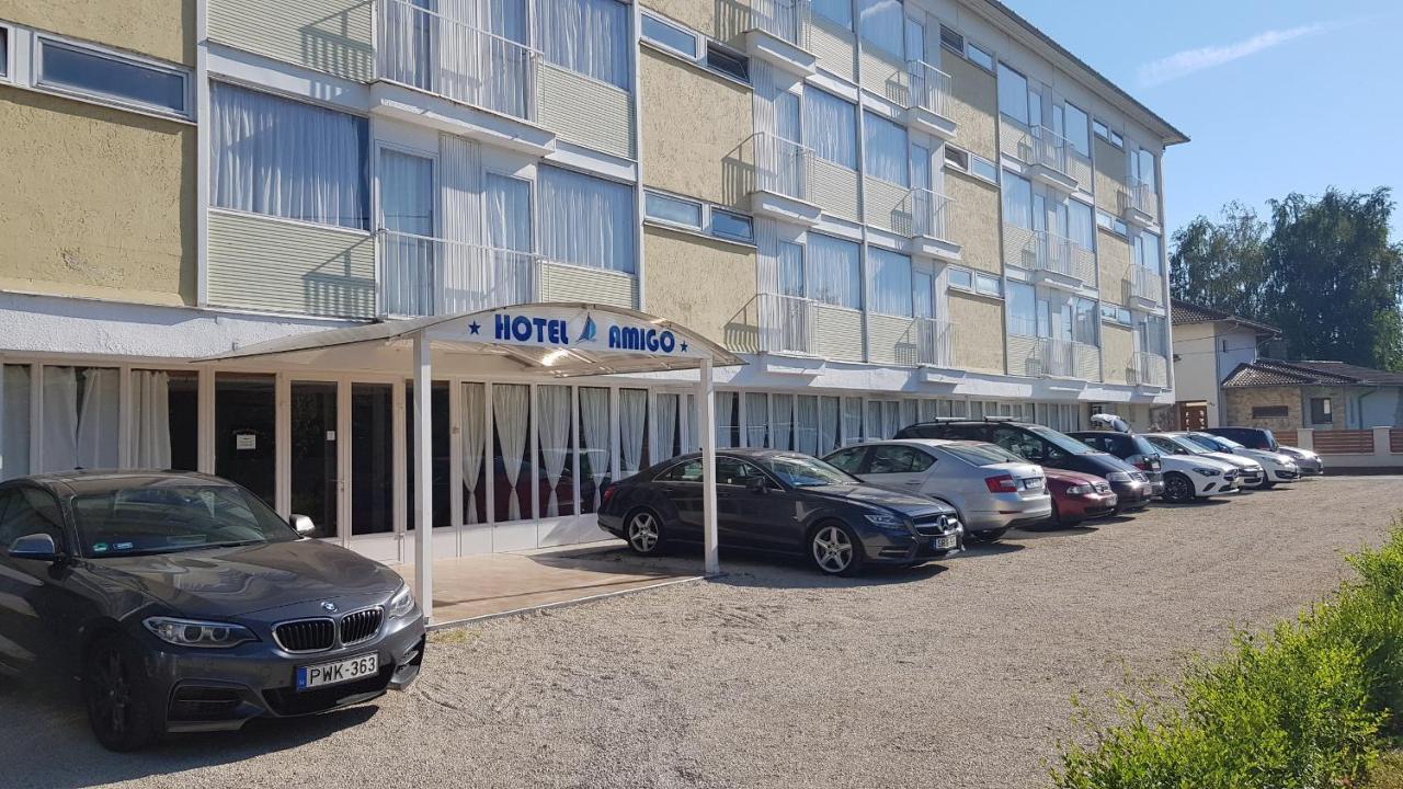 Hotel Amigo Zamárdi Eksteriør bilde