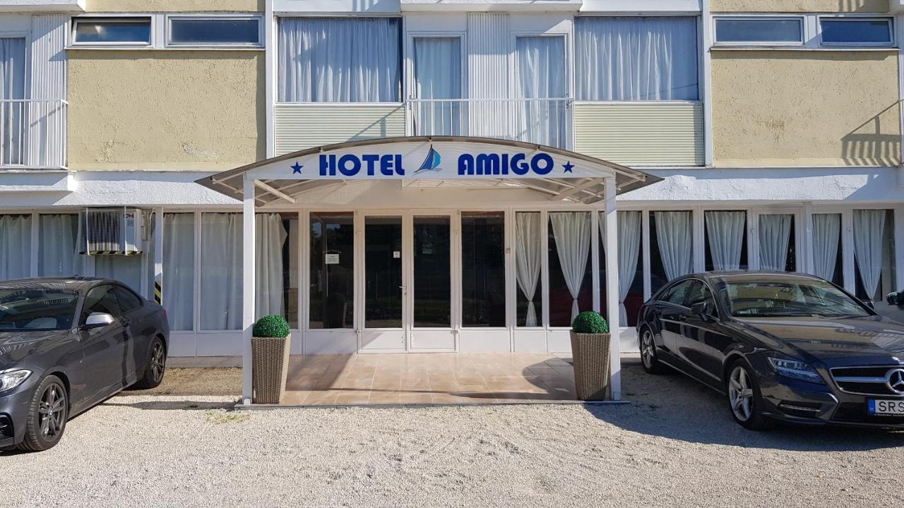 Hotel Amigo Zamárdi Eksteriør bilde