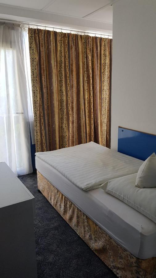 Hotel Amigo Zamárdi Eksteriør bilde