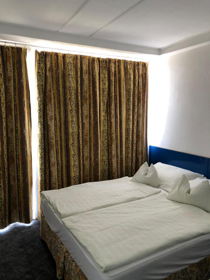 Hotel Amigo Zamárdi Eksteriør bilde
